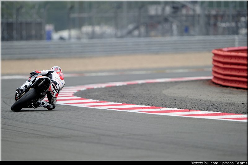 supersport_praia_011_angleterre_silverstone_2011