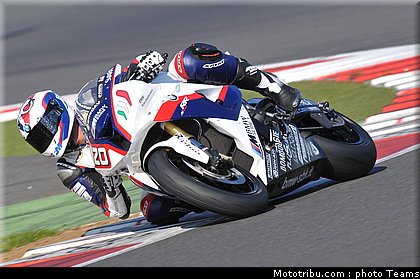 1000stk_barrier_003_angleterre_silverstone_2011.jpg