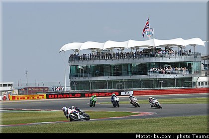 sbk_025_angleterre_silverstone_2011.jpg