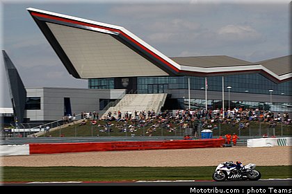 sbk_haslam_011_angleterre_silverstone_2011.jpg