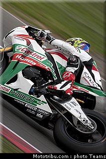 sbk_lai_002_angleterre_silverstone_2011.jpg
