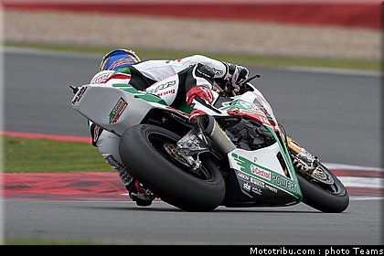 sbk_lai_009_angleterre_silverstone_2011.jpg