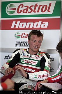 sbk_lowes_a_008_angleterre_silverstone_2011.jpg