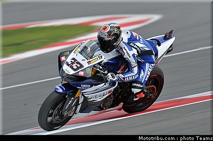 sbk_melandri_006_angleterre_silverstone_2011.jpg