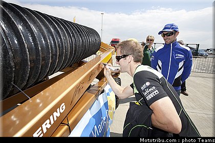 sbk_sykes_001_angleterre_silverstone_2011.jpg