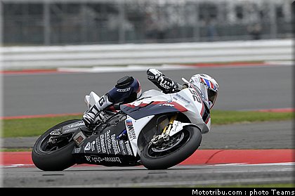 sbk_toseland_001_angleterre_silverstone_2011.jpg
