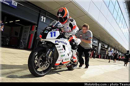 supersport_lowes_007_angleterre_silverstone_2011.jpg