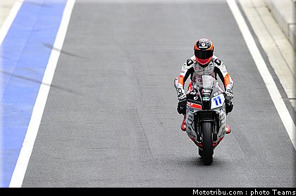 supersport_lowes_010_angleterre_silverstone_2011.jpg