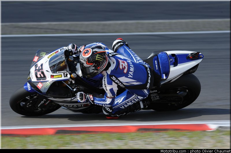 sbk_melandri_003_allemagne_nurburgring_2011