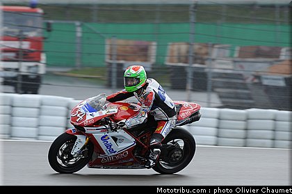 1000_stk_giugliano_006_allemagne_nurburgring_2011.jpg