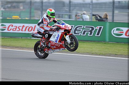 1000_stk_giugliano_009_allemagne_nurburgring_2011.jpg