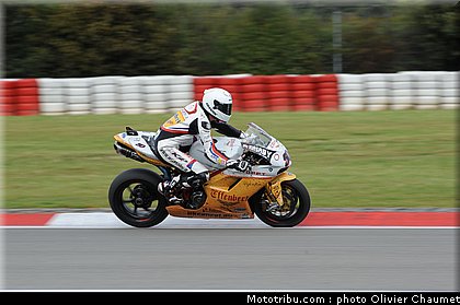 sbk_guintoli_011_allemagne_nurburgring_2011.jpg