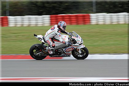 sbk_haga_005_allemagne_nurburgring_2011.jpg