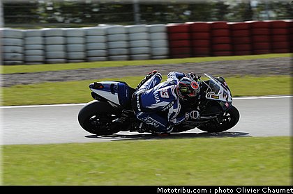 sbk_melandri_005_allemagne_nurburgring_2011.jpg
