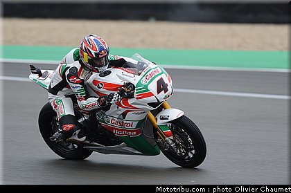 sbk_rea_006_allemagne_nurburgring_2011.jpg