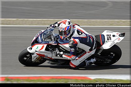 sbk_toseland_002_allemagne_nurburgring_2011.jpg