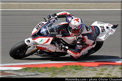 sbk_toseland_004_allemagne_nurburgring_2011.jpg