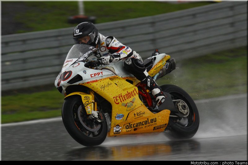 sbk_guintoli_002_allemagne_nurburgring_2011