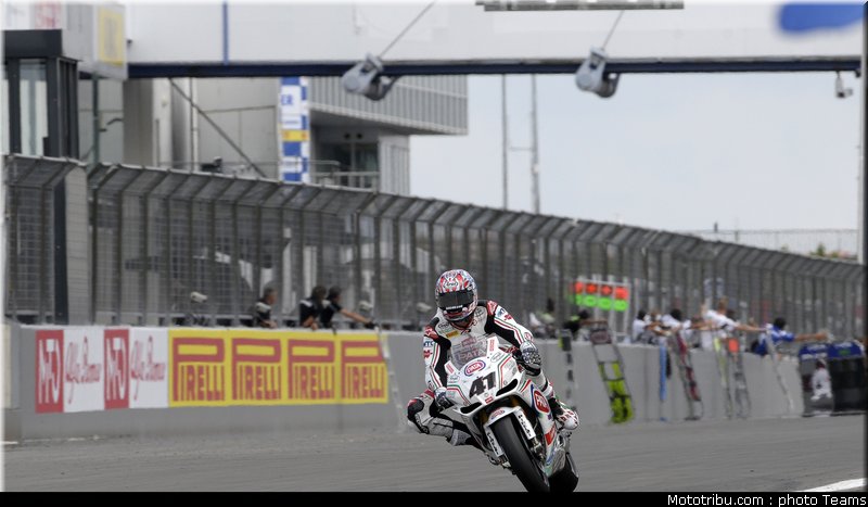sbk_haga_011_allemagne_nurburgring_2011