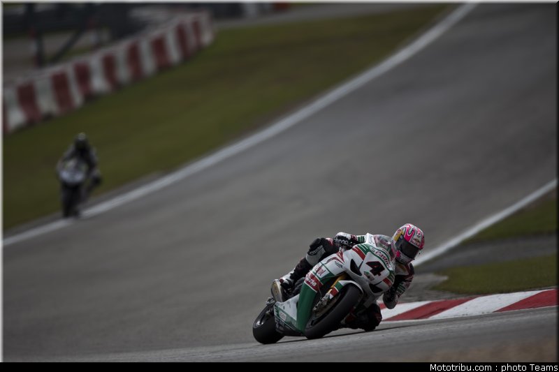 sbk_rea_010_allemagne_nurburgring_2011