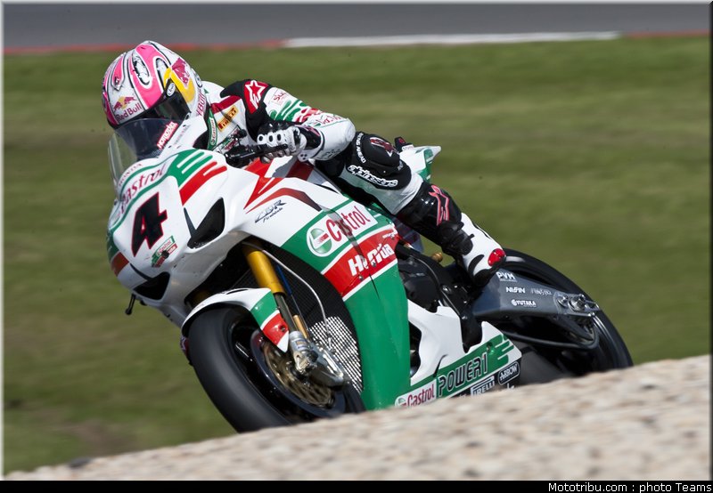 sbk_rea_021_allemagne_nurburgring_2011