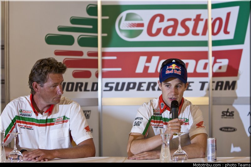 sbk_rea_027_allemagne_nurburgring_2011