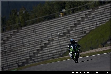 sbk_aitchinson_002_allemagne_nurburgring_2011.jpg