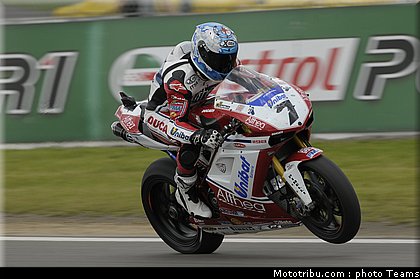 sbk_checa_002_allemagne_nurburgring_2011.jpg