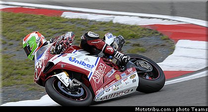 sbk_checa_004_allemagne_nurburgring_2011.jpg