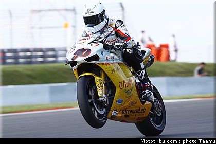 sbk_guintoli_001_allemagne_nurburgring_2011.jpg