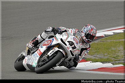 sbk_haga_003_allemagne_nurburgring_2011.jpg