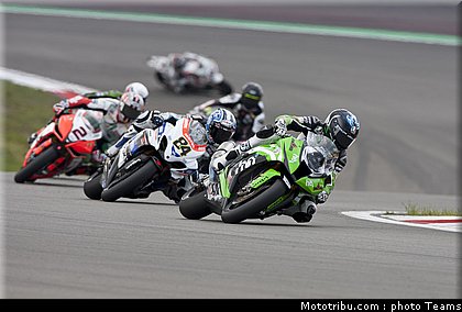 sbk_kawasaki_002_allemagne_nurburgring_2011.jpg