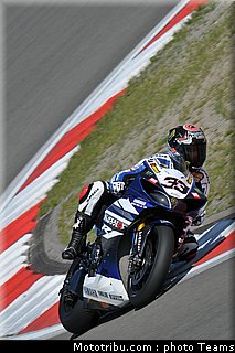 sbk_melandri_002_allemagne_nurburgring_2011.jpg