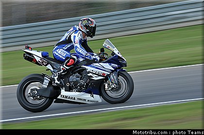sbk_melandri_003_allemagne_nurburgring_2011.jpg