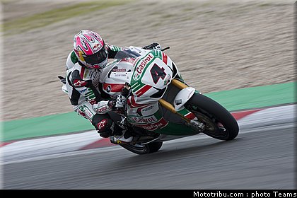 sbk_rea_005_allemagne_nurburgring_2011.jpg