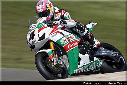 sbk_rea_022_allemagne_nurburgring_2011.jpg