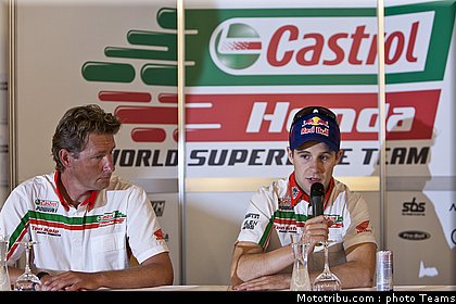 sbk_rea_027_allemagne_nurburgring_2011.jpg
