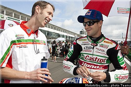 sbk_rea_029_allemagne_nurburgring_2011.jpg