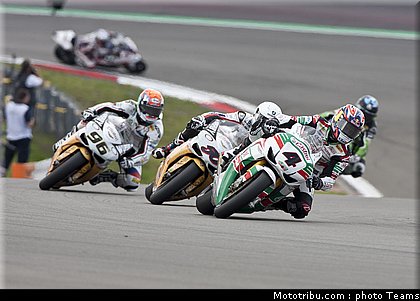 sbk_sbk_024_allemagne_nurburgring_2011.jpg