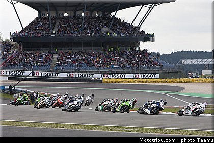 sbk_sbk_034_allemagne_nurburgring_2011.jpg