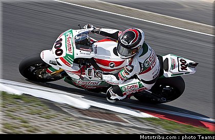 sbk_tamada_020_allemagne_nurburgring_2011.jpg