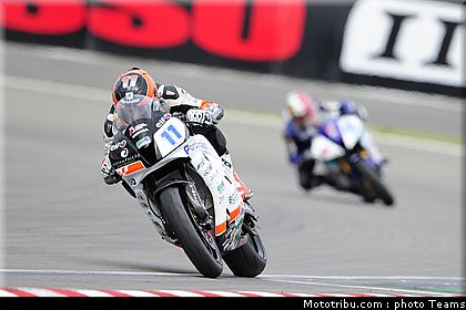 supersport_lowes_005_allemagne_nurburgring_2011.jpg