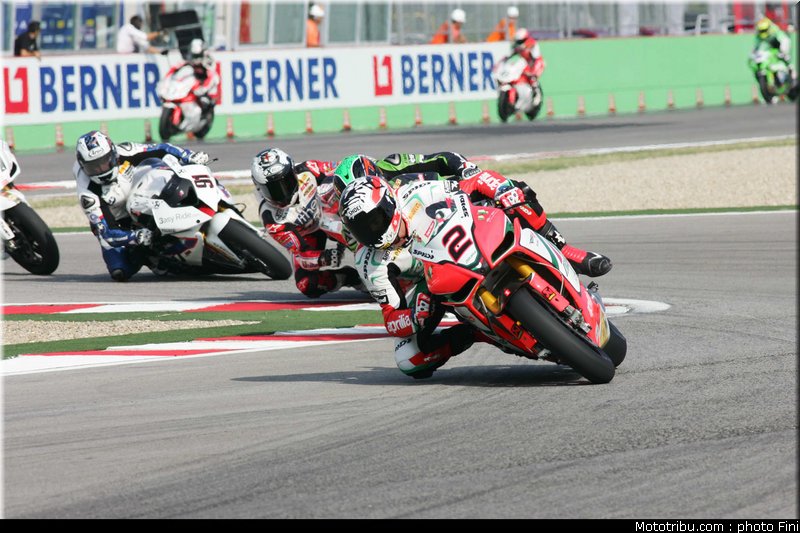 sbk_019_italie_imola_2011