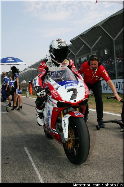 sbk_checa_003_italie_imola_2011