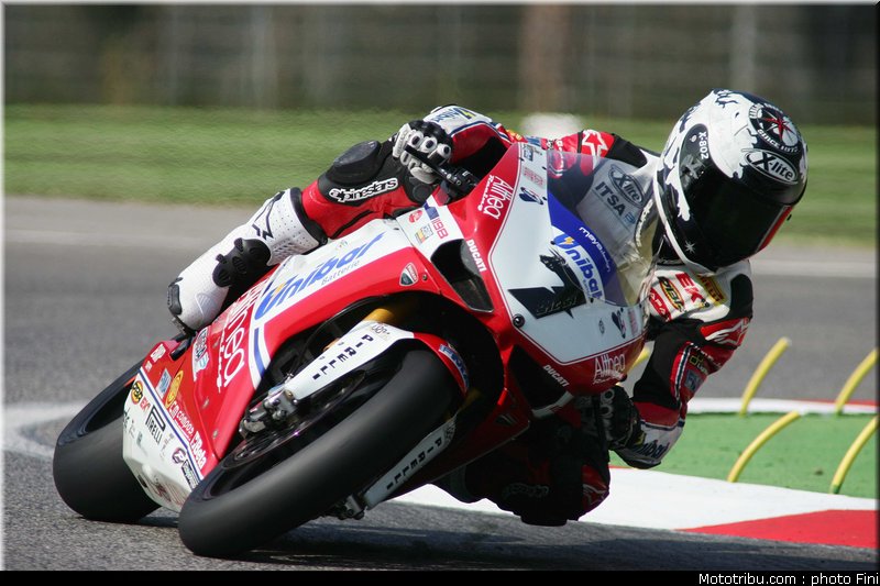 sbk_checa_021_italie_imola_2011