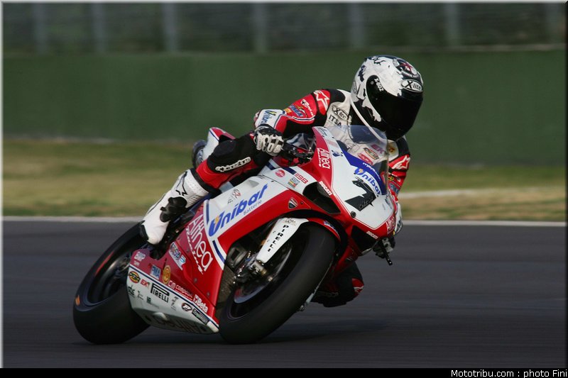 sbk_checa_024_italie_imola_2011