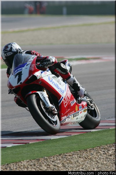 sbk_checa_025_italie_imola_2011