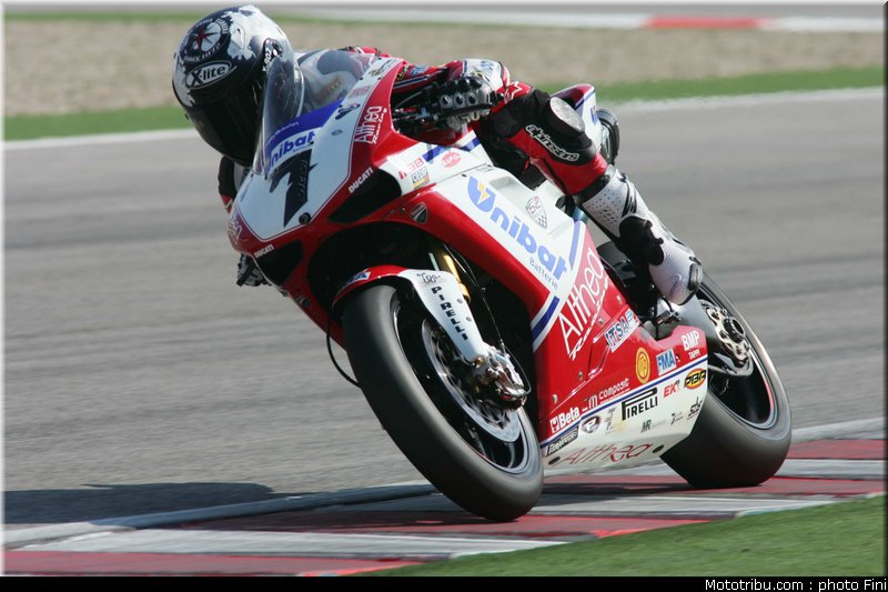sbk_checa_026_italie_imola_2011