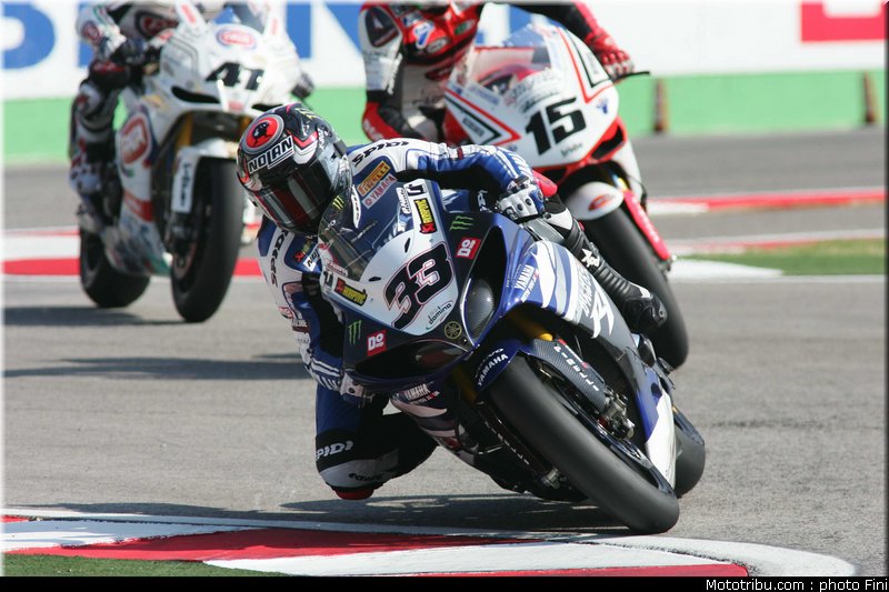 sbk_melandri_008_italie_imola_2011