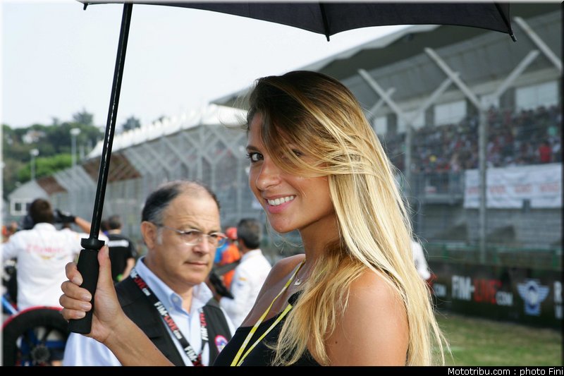 sbk_pitbabe_010_italie_imola_2011